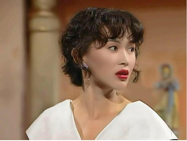 郑雪儿:10位消失的女港星，有人嫁富豪，有人破产，还有人孤独终老