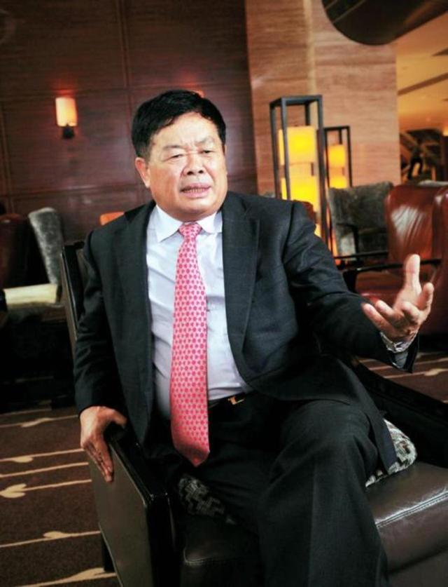 曹德旺：捐款260亿，与美国政府打官司，他凭什么这么狂？