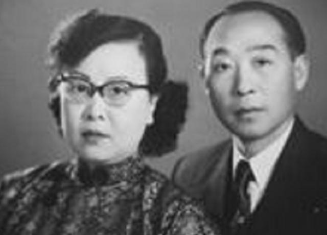 女叛徒随老蒋败退台湾，1981年回国探亲，故人一句话让她哑口无言