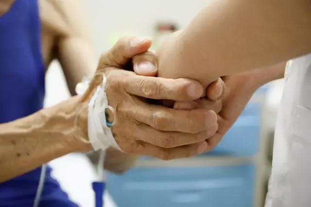 癌症患者可以选择中医治疗吗？听听专家怎么回答