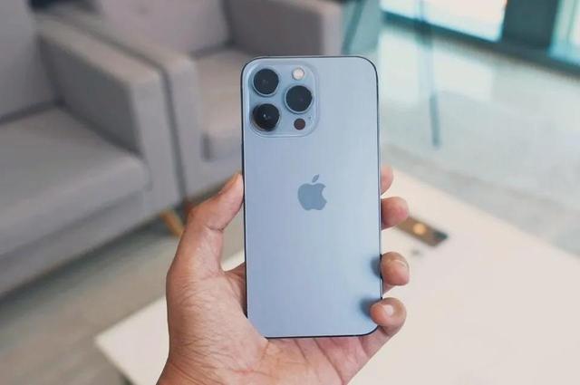 为何如今很多安卓转苹果的人，在用过一两款iOS后，还是换回安卓