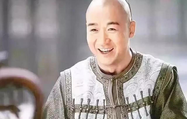 乾隆去世后，嘉庆将和珅赐死了，那么纪晓岚结局怎么样？