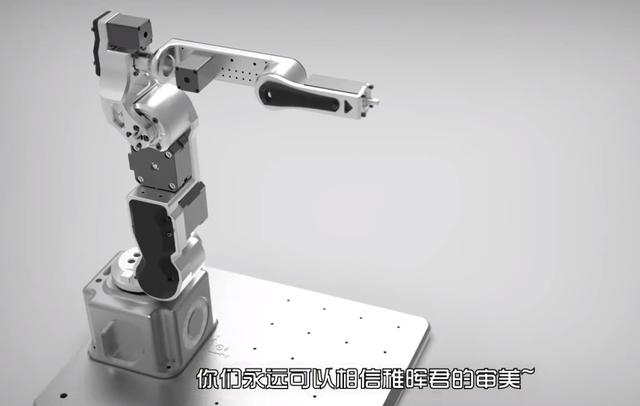 业余时间设计的机械臂给葡萄缝针，华为工程师火了，引无数人膜拜