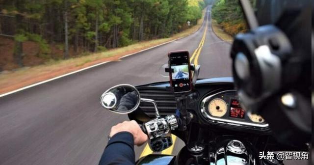 苹果说把iphone固定在机车上引擎产生的震动可能会损坏iphone镜头 全网搜
