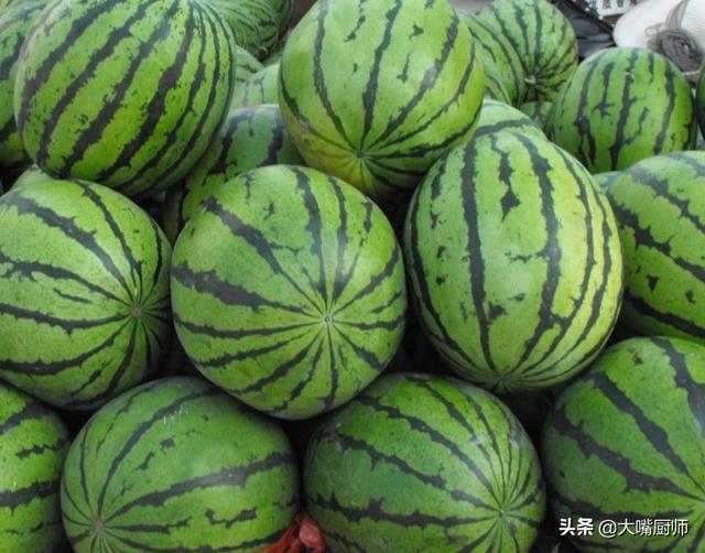 秋季要少吃“2肉3果”，对身体不利，顺应时节好度秋