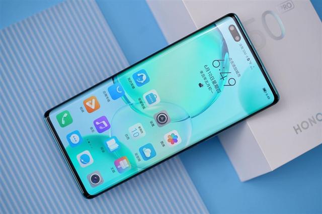 想要性能强悍价格还不贵的旗舰机，快来看看这三款手机