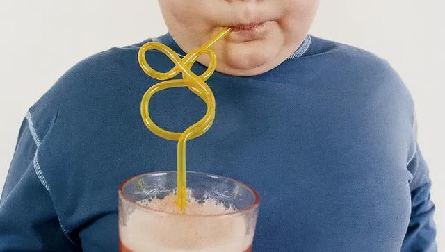 辟谣：肥胖也会引起青春期发育延迟？