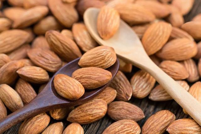 一周健康晚餐106：“大杏仁”的12项健康益处和5个食用注意事项