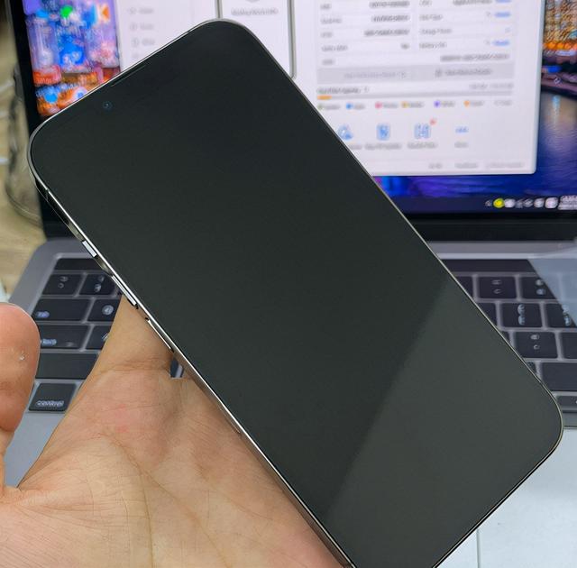 国行iPhone13Pro太贵，网友选择美版iPhone13Pro