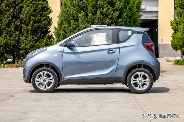 新车｜到底和宏光MINI EV谁更值？实拍低配奇瑞小蚂蚁20万蚁粉款