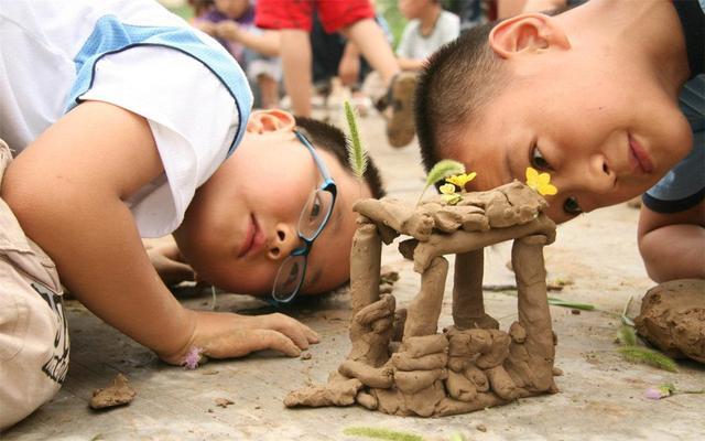 招人喜欢的孩子，大多都具备六种气质，看你家孩子有没