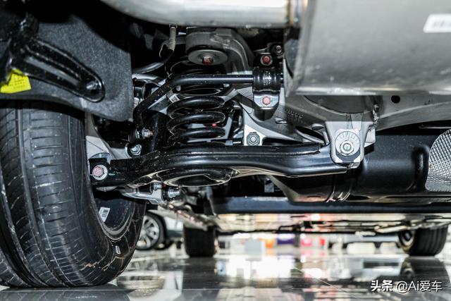 1.5L油耗低价家用大轿车，轴长2米87上绿牌，92油好养，博瑞ePro