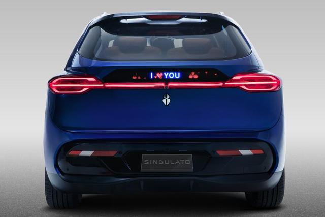 四年花80亿只造了两辆概念车，而且连车门拉手都是用胶布粘住的