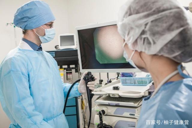 胃不好的人，身体会有6个表现，医生：3种食物少吃，胃会感激你