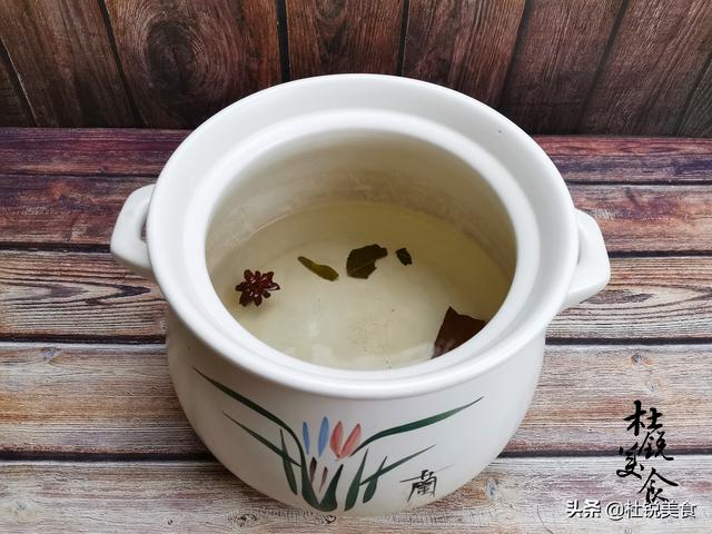 七夕，要吃鹵花生，做對“3步”，花生才入味，傢宴小菜上桌光盤