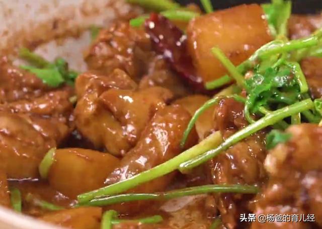 孩子爱吃的萝卜鸭肉煲，肉嫩鲜香，营养美味，吃了一次还想吃