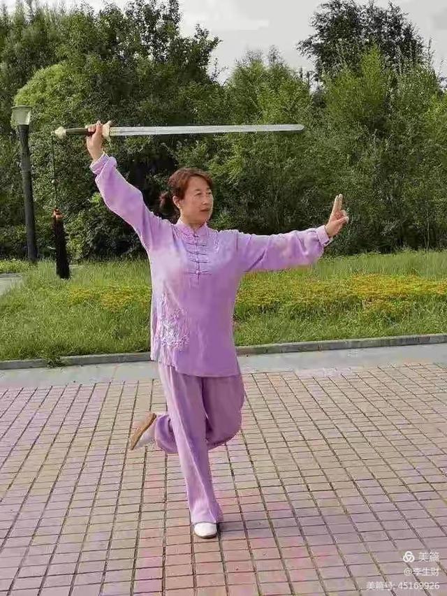 走进紫晨广场：文/李生财，图/郭翠枝