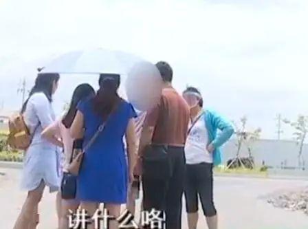 新娘耍性格不上婚车，新郎掉头取消婚礼，新娘：不应该是这样