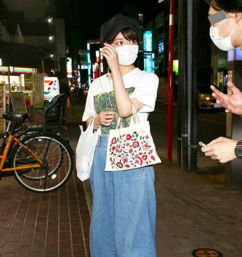 三吉彩花这是恋上了渣男 速度快得连父母都见上了 全网搜