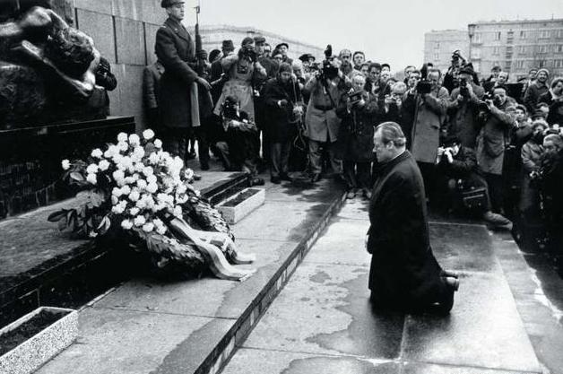 新加坡國父李光耀爲何在1996年預言日本將走向平庸