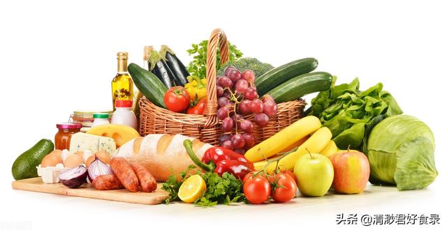 天气冷，老年人记得饮食要“三多三少”，营养充足，平安度过冬天