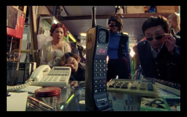 都快2022年了，摩托罗拉咋还在玩“回忆杀”？