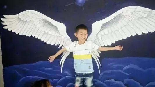 5岁男孩梦想当科学家，只为能让妈妈长生不老