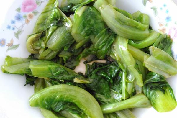 美国博士发表谬论：中国人不能吃肉、吃素包治百病！勿信饮食骗局