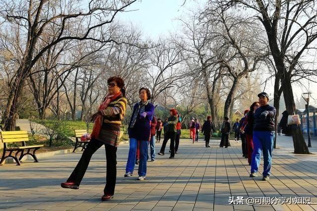 坚持每天走路可以长寿？医生：过了50岁，做好这3件事或是关键