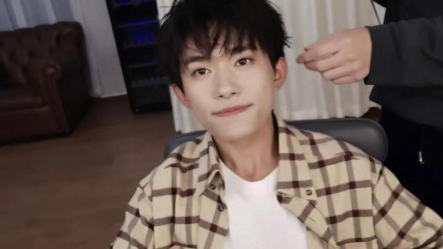 孩子不分场合，口无遮拦乱说话怎么办？