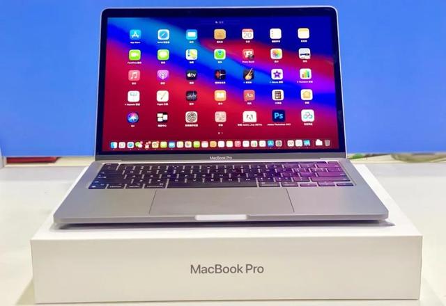 2022人気新作 SSD新品62 office win10&catalina MacBookPRO - ノートPC