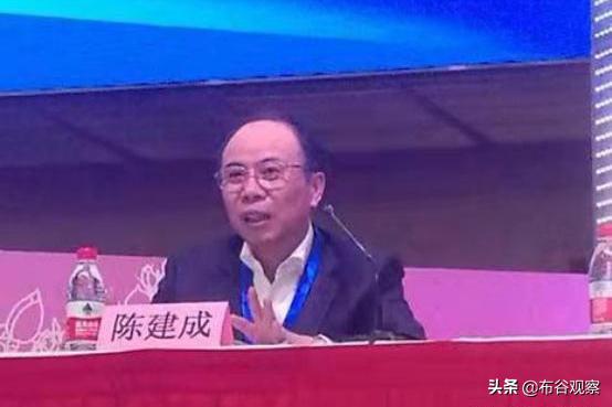 浙江出现一位低调企业家，曾经做过木匠，如今靠电力产品赚96亿