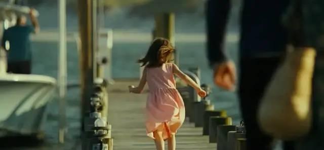 离婚夫妻不再相爱却仍“相杀”，小心孩子得“父母疏离综合症”