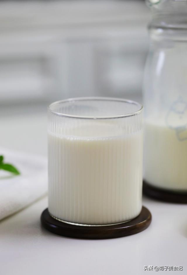 什么时候是喝牛奶的最佳时间？真相告诉你，不用担心浪费蛋白质