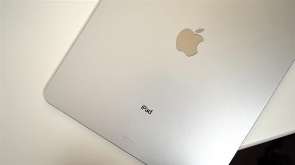 蘋果8代iPad官方翻新機上線！等等黨笑瞭，果粉表示買早瞭