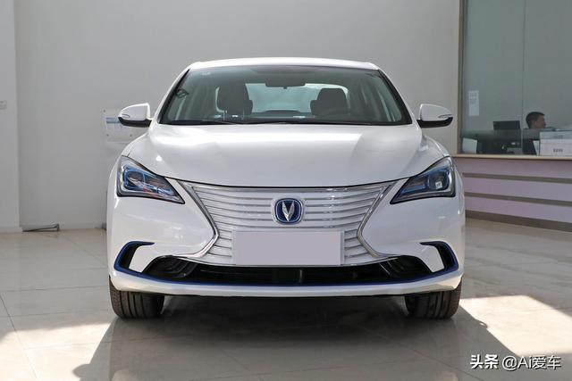 405km续航，快充半个小时大家轿，便宜好养活很省心，长安逸动EV