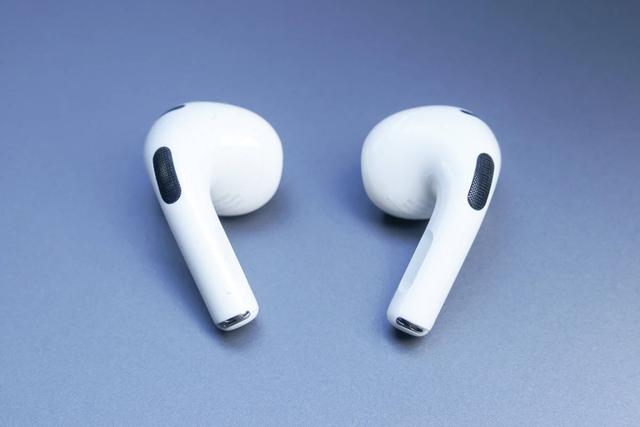 苹果AirPods 3真机开箱，来看