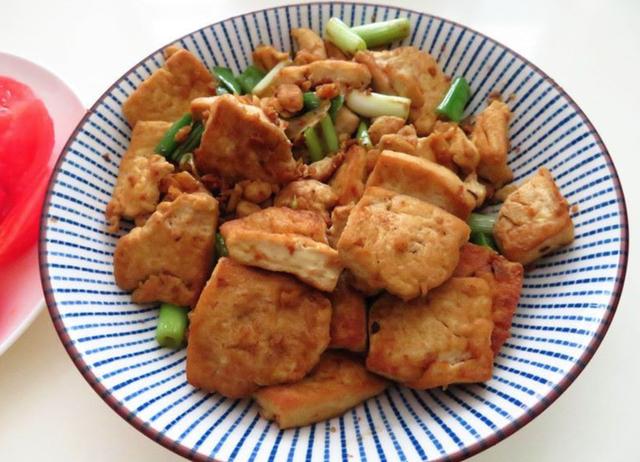 北方冬至包饺忙，冬至南方熬高汤