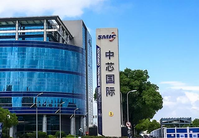 生于南京，移居台湾，留学美国，中国芯片之父回国创千亿芯片巨头