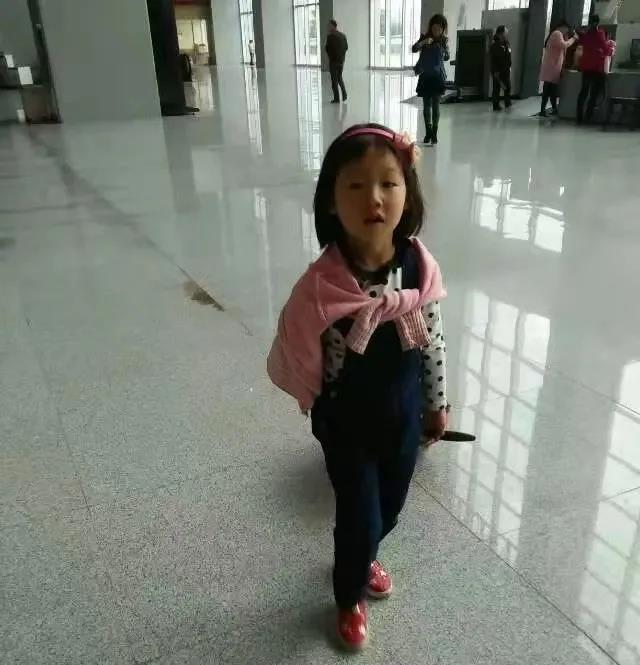 不上幼儿园的优优鹿鸣，在兴趣中接受教育——老作家谈育儿