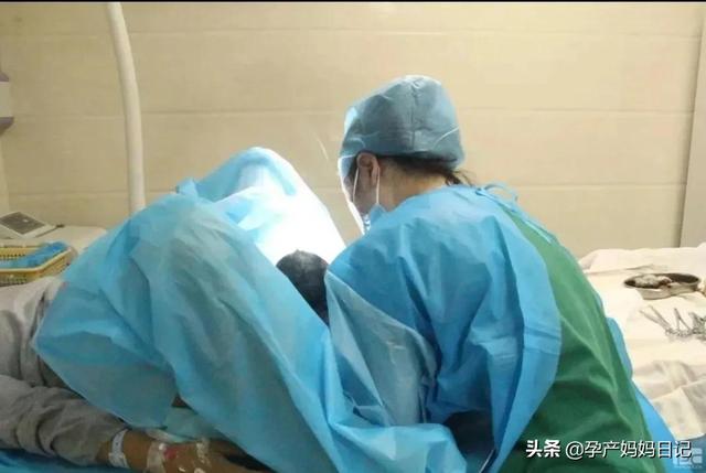 本来不喜欢小孩子很抵触做妈妈，觉得有老公和狗狗已经很幸福了②