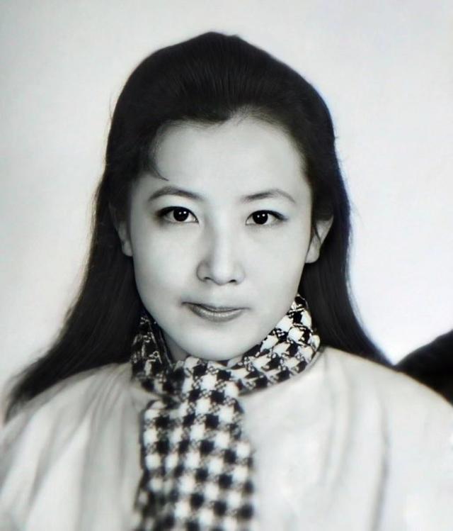 死刑！从美丽女教师堕落成女魔头，劳荣枝是怎么把自己“作死”的