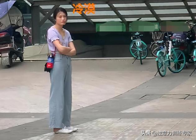 湖南一小女孩因爸爸不给看电视，竟扬言要“晒死”自己？