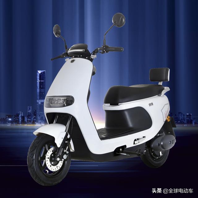 价格2999起，续航里程远，这3款绿源电摩速度快，很适合上班使用