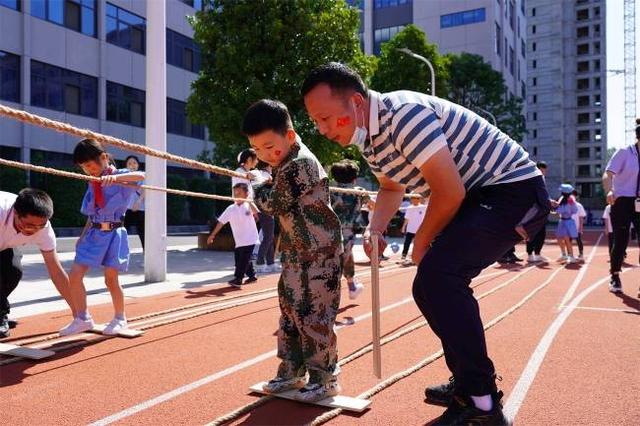 童心向党爱祖国 快乐运动促健康—汉江实验学校幼儿园亲子运动会