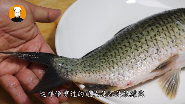 怎样煎鱼才不粘锅（煎鱼不粘锅不破皮的方法）