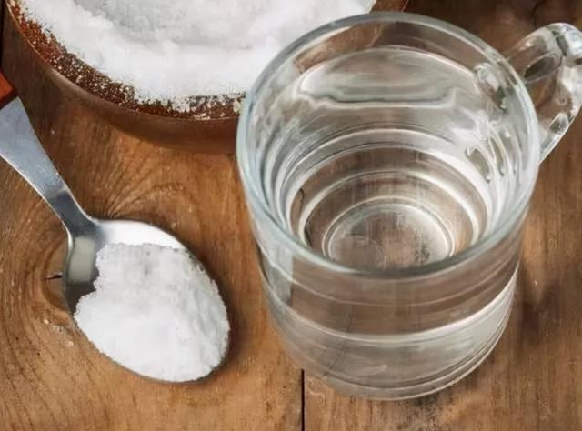 晨起后喝一杯温水，能带来哪些好处？