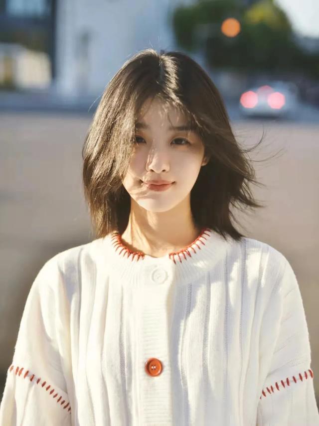 个子矮适合什么发型女（小个子什么发型好看）