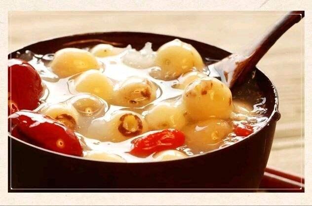 女人经常熬夜，喝这5种汤