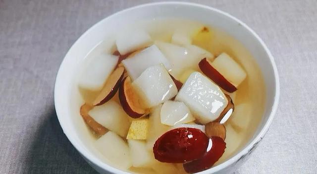 深秋已到，再忙也要给家人喝这道润肺汤，润肺去秋燥，顺利过秋天